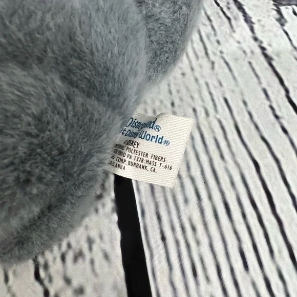 Lady and the Tramp pillow pet Disney Parks & NWT 9” plush Tramp stuffed animal - Picture 14 of 14